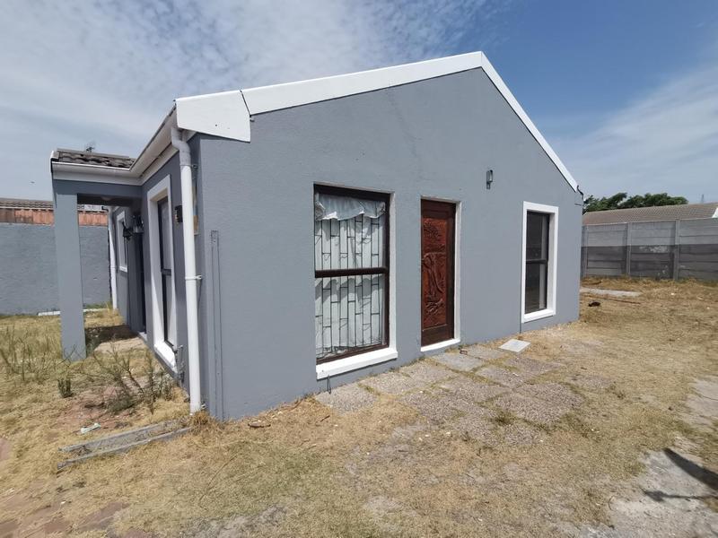 To Let 2 Bedroom Property for Rent in Electric City Western Cape